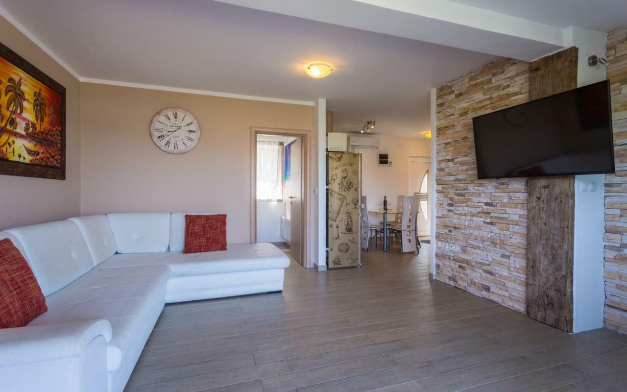 Apartment Trava Климно Экстерьер фото